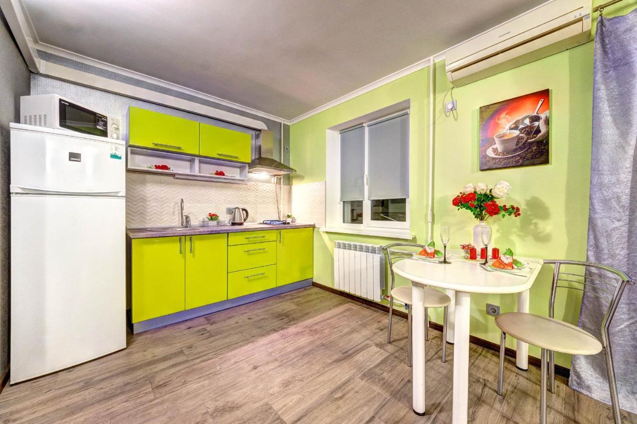 Apartments On Klovsky Descent 20 Kiev Exterior foto